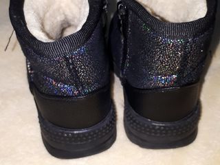Зимния обувь для девочки foto 2