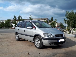 Opel Zafira foto 3