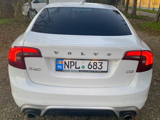 Volvo S60 foto 6