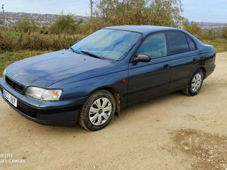 Toyota Carina foto 5