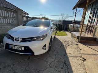 Toyota Auris foto 2