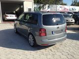 Volkswagen Touran foto 4