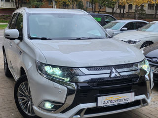 Mitsubishi Outlander foto 2