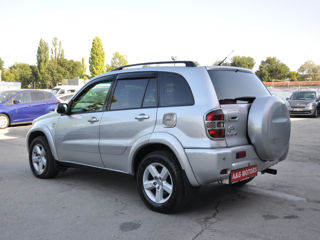 Toyota Rav 4 foto 6