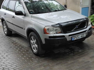 Volvo XC90 foto 1