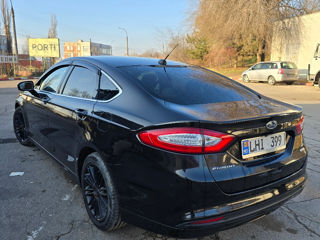 Ford Fusion foto 4