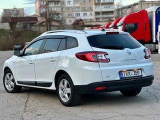 Renault Megane foto 2