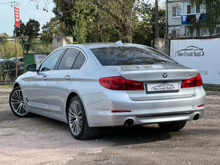 BMW 5 Series foto 4