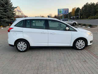 Ford Grand C-MAX foto 8