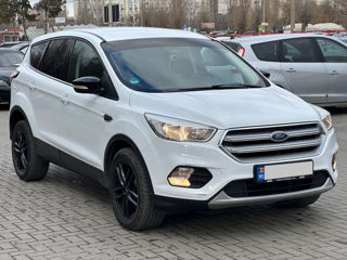 Ford Kuga foto 4