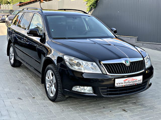 Skoda Octavia foto 1