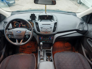 Ford Escape foto 12