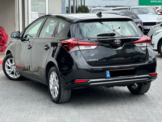 Toyota Auris foto 4