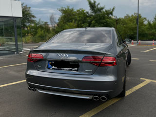 Audi A8 foto 10