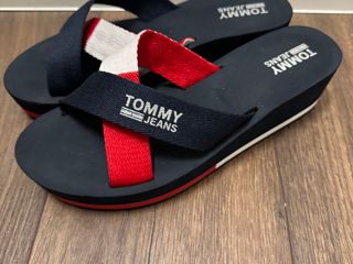 Tommy Jeans