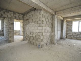 Apartament cu 2 camere, Stăuceni, 28000 € ! foto 2