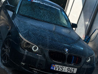 BMW 5 Series foto 6