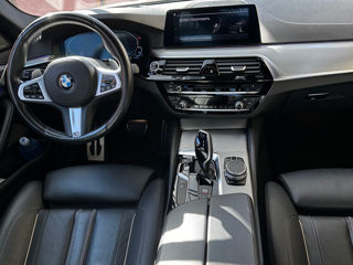 BMW 5 Series foto 4