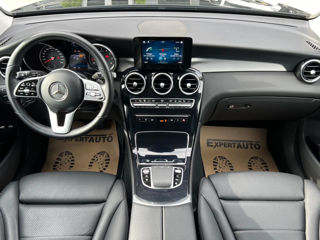 Mercedes GLC foto 9