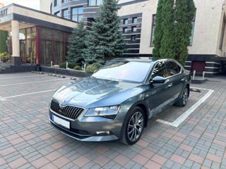 Skoda Superb foto 3