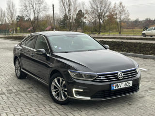 Volkswagen Passat foto 3