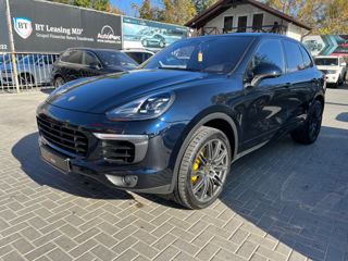 Porsche Cayenne foto 1