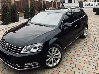 Volkswagen Passat foto 1