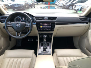 Skoda Superb foto 8