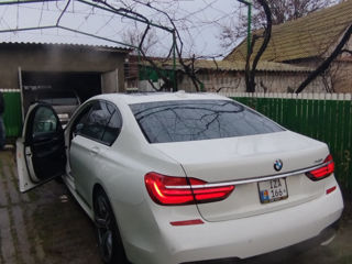 BMW 7 Series foto 4