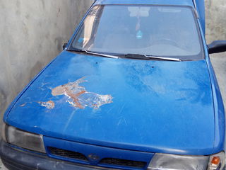 Nissan Sunny foto 1