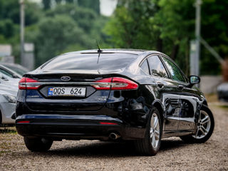 Ford Fusion foto 3