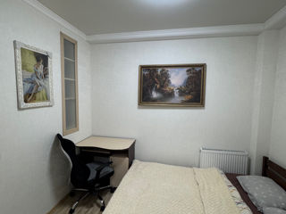 Apartament cu 2 camere, 42 m², Centru, Chișinău foto 2