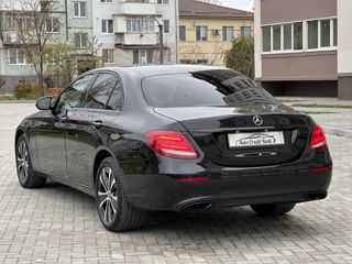 Mercedes E-Class foto 8