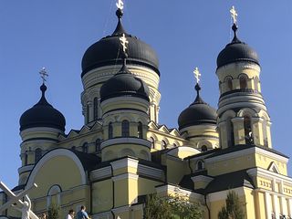 Pelerinaje la manastri Moldova, Grecia, Romania, Serbia, Georgia foto 3