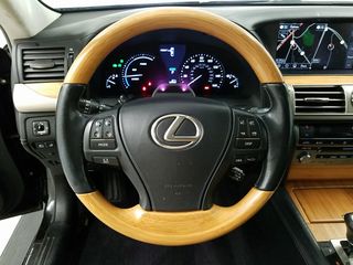 Lexus LS Series foto 7