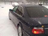 BMW 5 Series foto 2