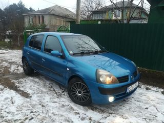 Renault Clio foto 2