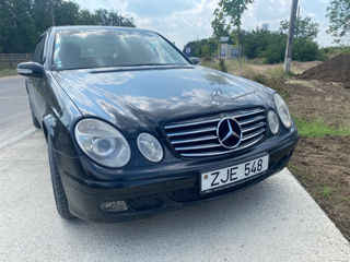 Mercedes E-Class foto 9