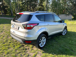 Ford Kuga foto 4