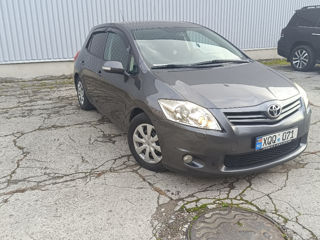 Toyota Auris foto 2