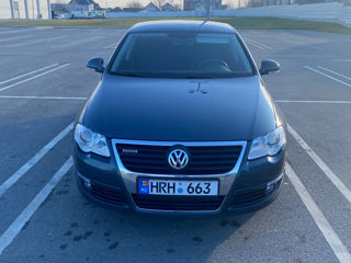 Volkswagen Passat foto 2