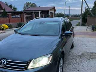 Volkswagen Passat foto 2