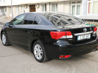 Toyota Avensis foto 3