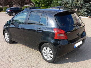 Toyota Yaris foto 3