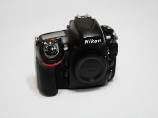 Nikon D800 (225E)