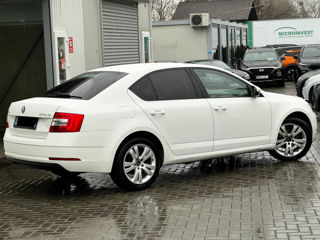 Skoda Octavia foto 3