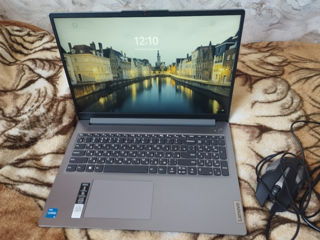 Vând laptop Lenovo IdeaPad3