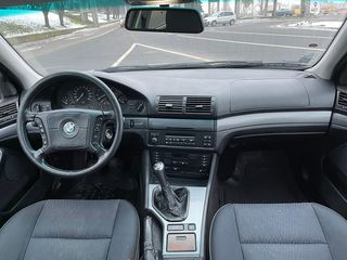 BMW 5 Series foto 9