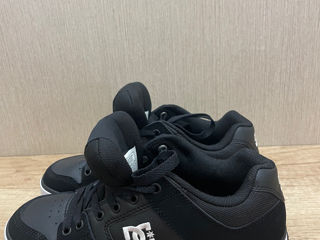 dc shoes (adidasi)