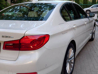 BMW 5 Series foto 9